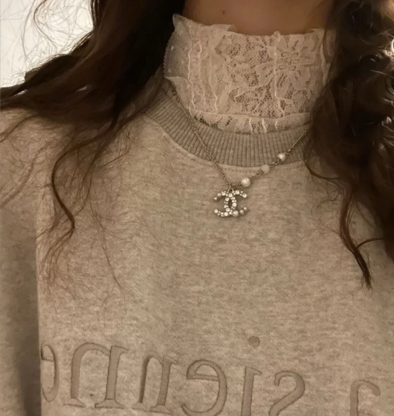 Chanel Necklaces